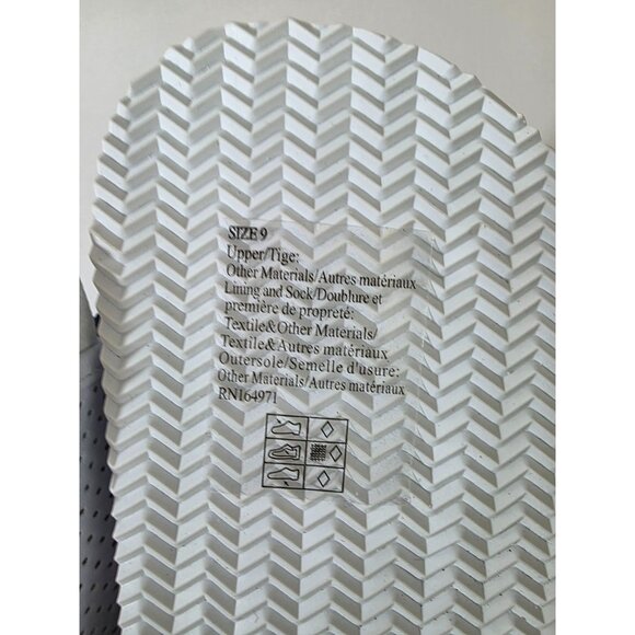 Janie & Jack White Perforated Slide Kids Sandals Size 9 - Picture 3 of 8